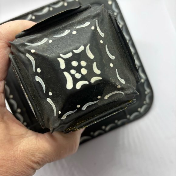 Vintage metal stovetop toaster/photo display - Picture 7 of 8